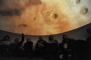 NOVA Mobiel Planetarium voor basisonderwijs